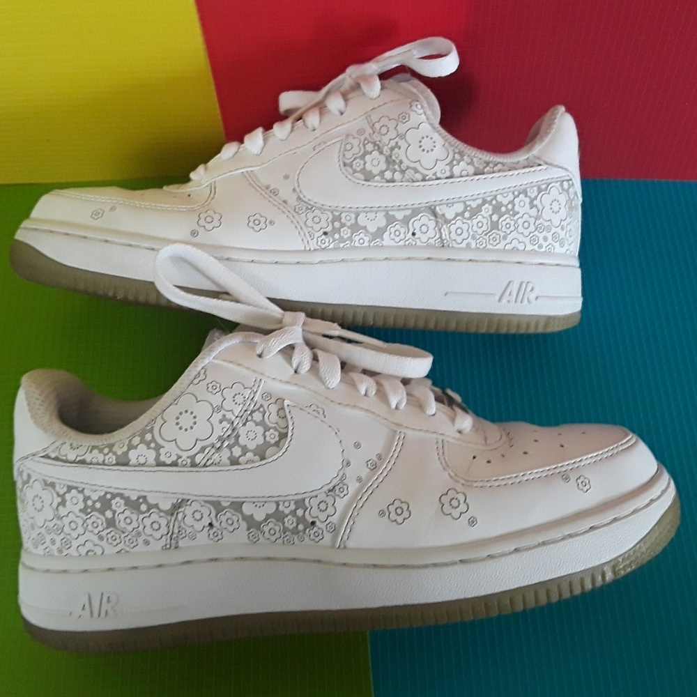 NIKE ✔ AIR FORCE1👟